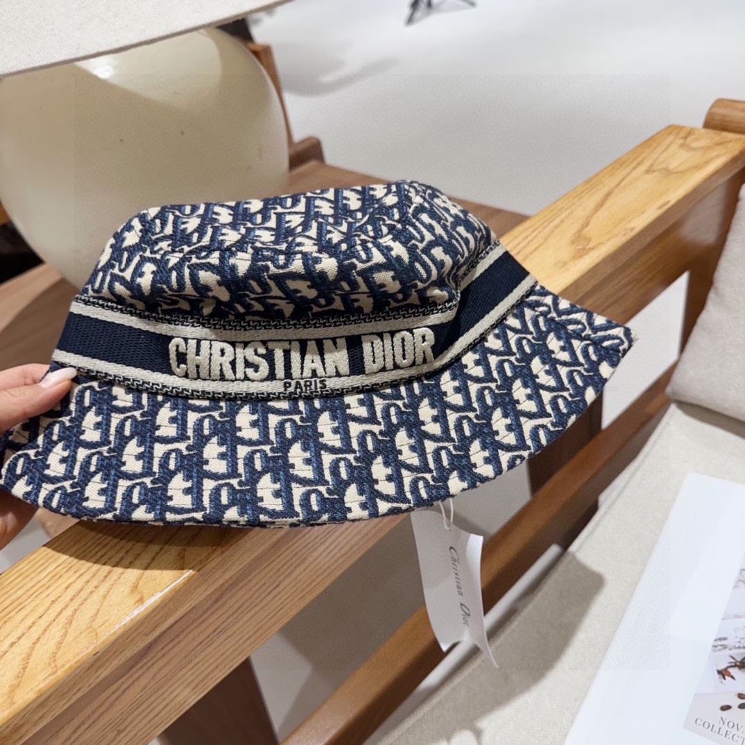 Christian Dior Caps